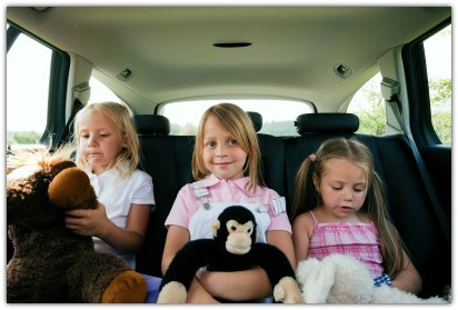 Kids playing free road trip games